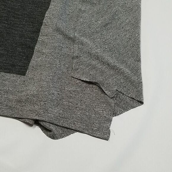 🎁5/25  Moist Graphic Tank Top Same Chic Different Day Women's Medium Grey Black - Picture 3 of 4